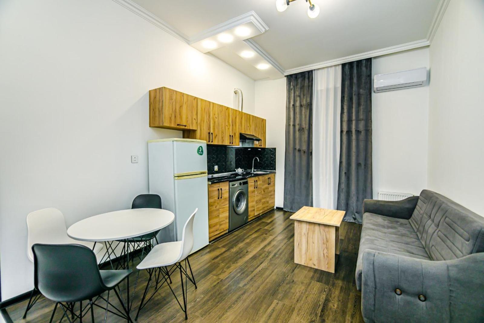 M Estate. 2 Room Home In Targovu باكو المظهر الخارجي الصورة