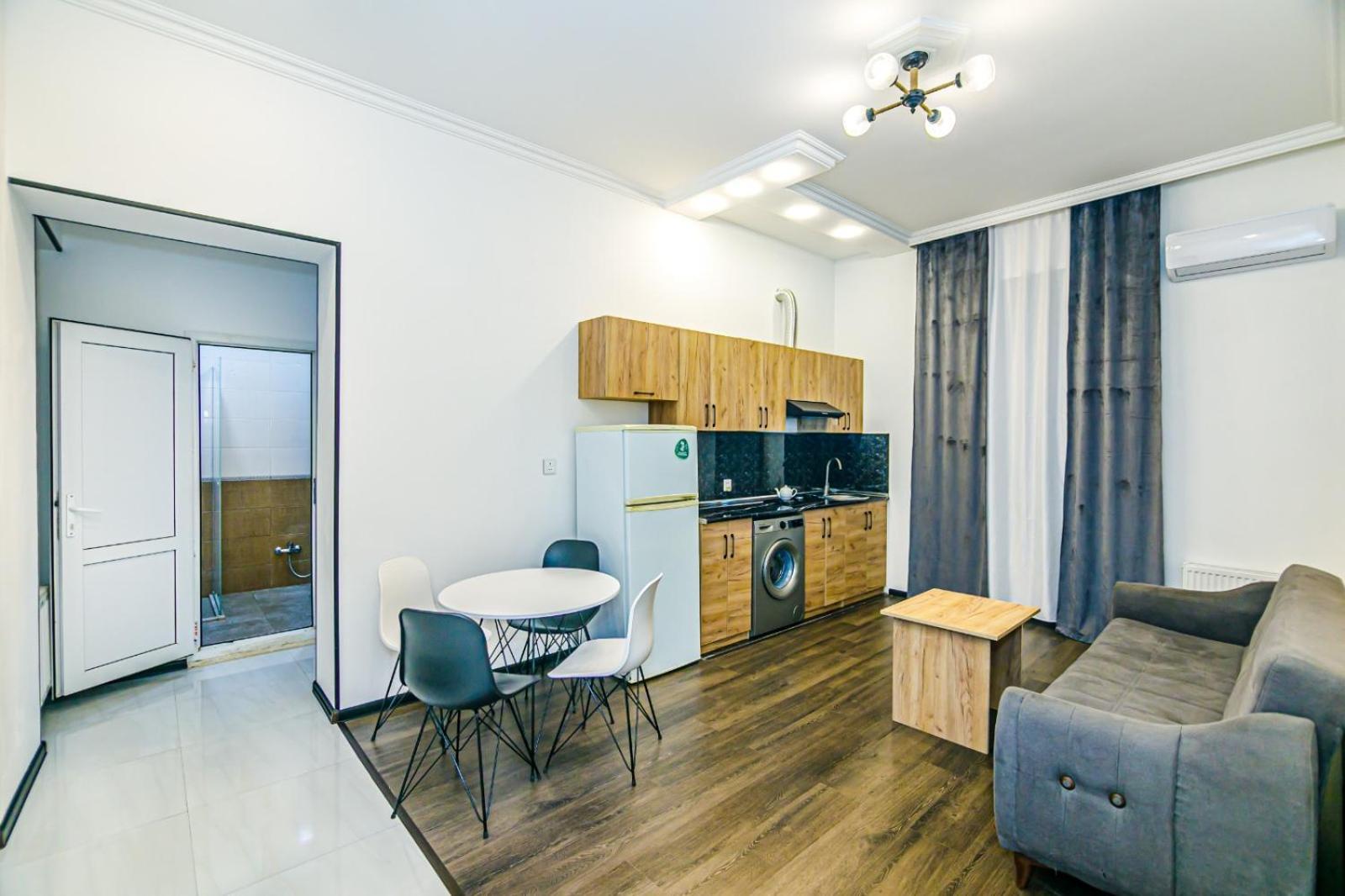 M Estate. 2 Room Home In Targovu باكو المظهر الخارجي الصورة