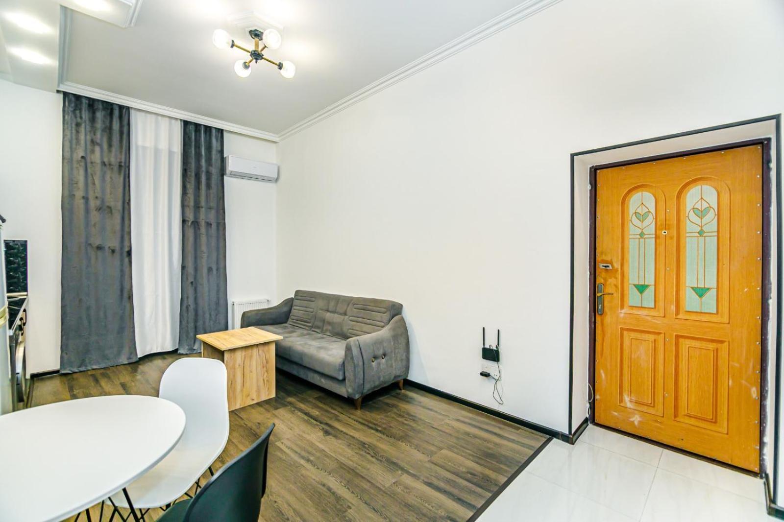 M Estate. 2 Room Home In Targovu باكو المظهر الخارجي الصورة
