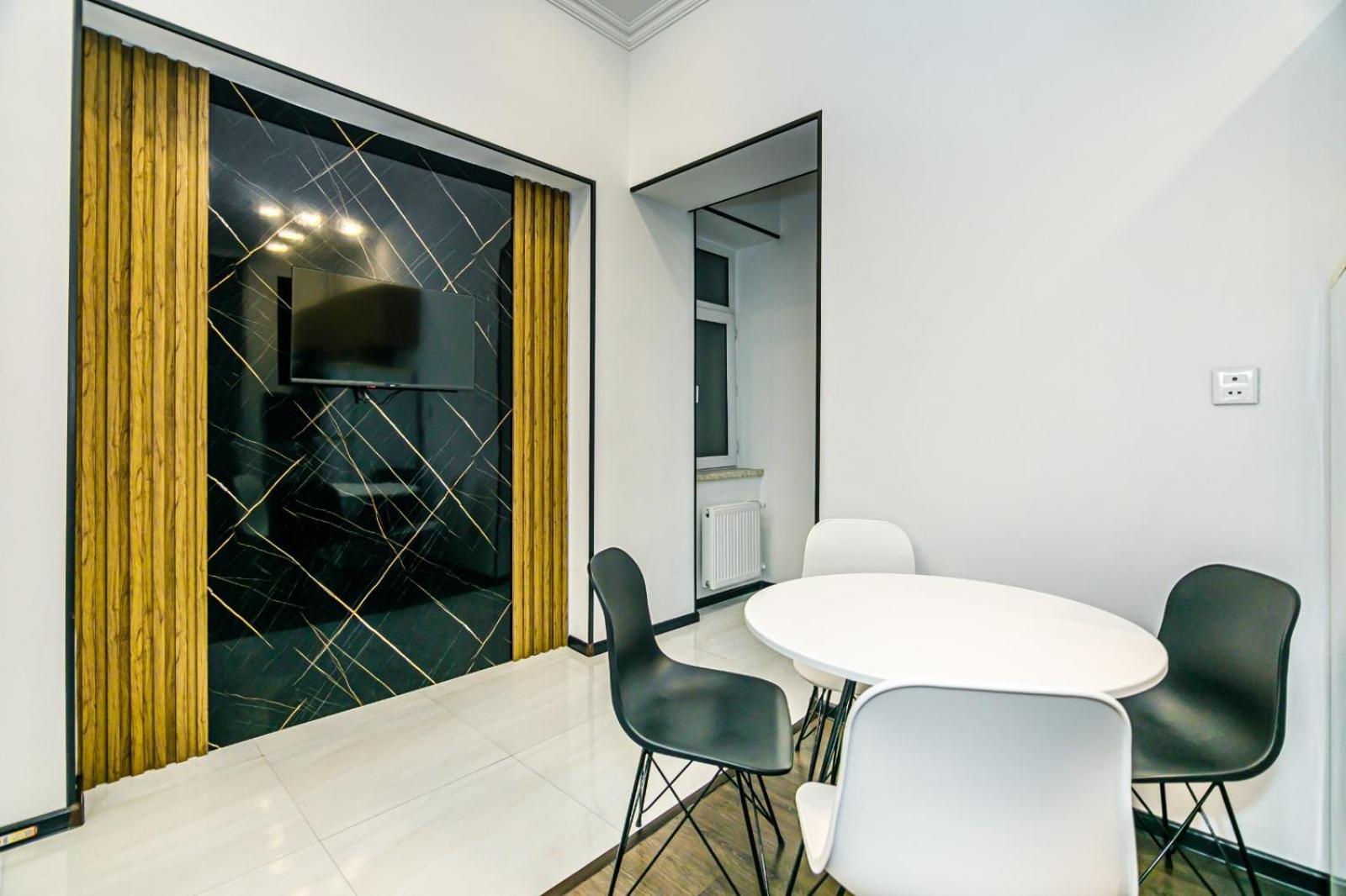 M Estate. 2 Room Home In Targovu باكو المظهر الخارجي الصورة